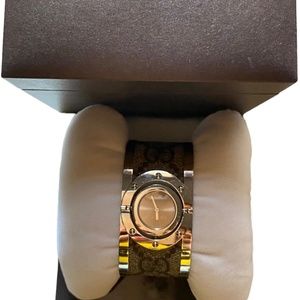 Authentic Gucci Watch Brown Stainless Steel Canvas Twirl